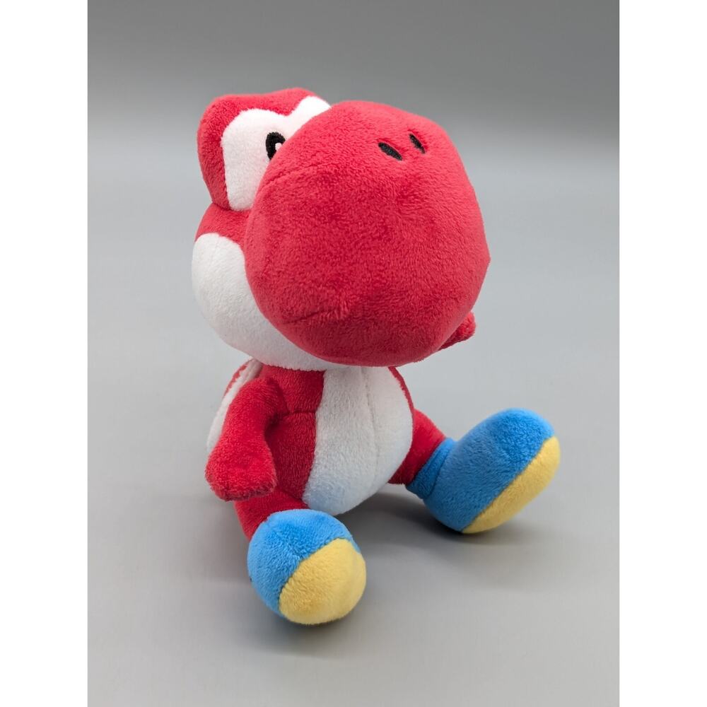 Nintendo 2015 Red Sitting Yoshi Plush 7” Super Mario Brothers Stuffed Animal